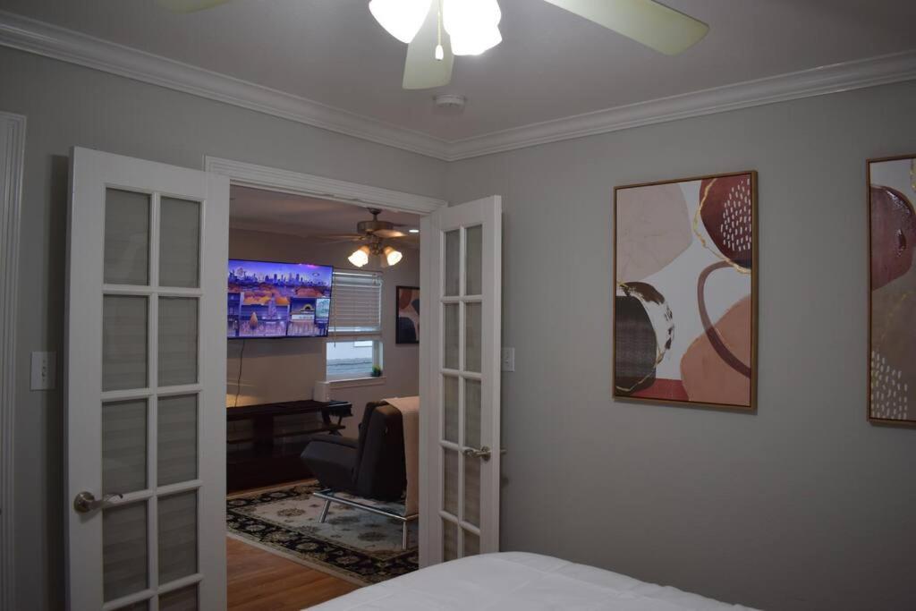 Townhouse Near Midtown Apartman Houston Kültér fotó